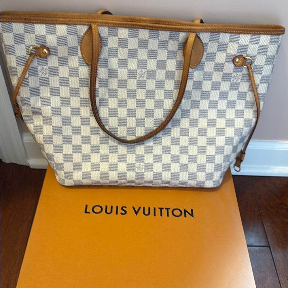 Louis Vuitton Damier Azur Tote in White and Tan